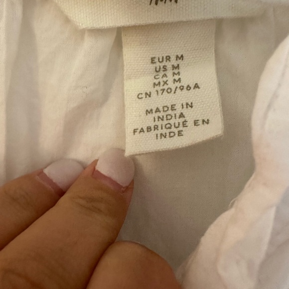 H&M White Ruffled Blouse - Picture 2 of 2